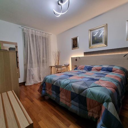B&B Accanto Al Focolare 2 Udine Exteriör bild