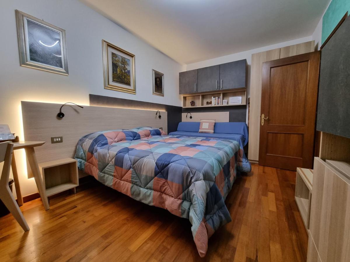 B&B Accanto Al Focolare 2 Udine Exteriör bild