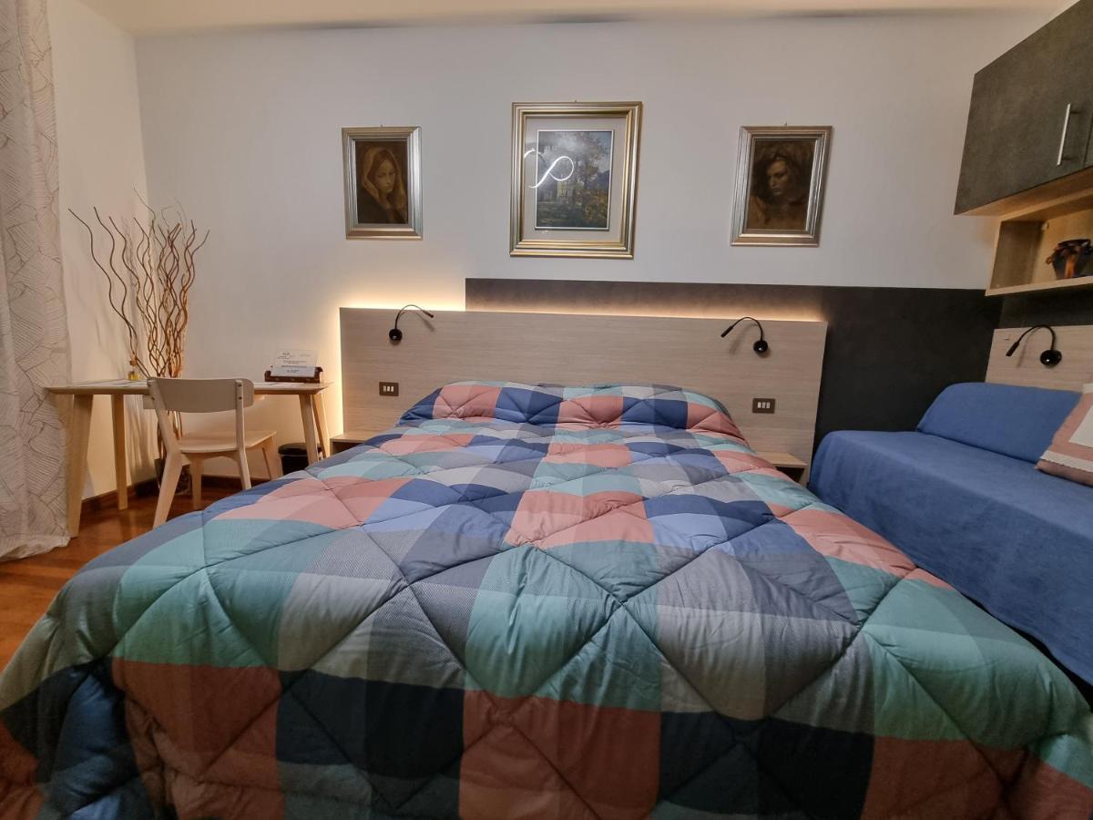 B&B Accanto Al Focolare 2 Udine Exteriör bild